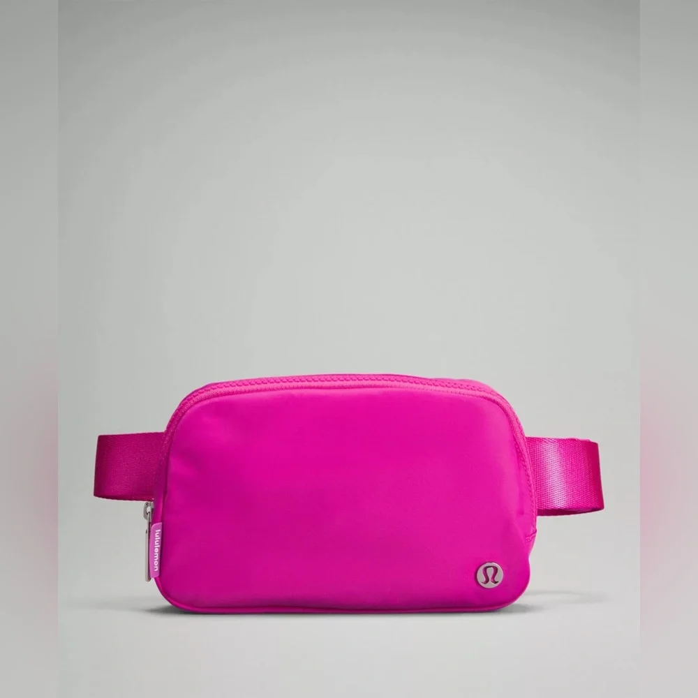 NWT Lululemon Athletica Everywhere Belt Bag 1L Fanny Pack Waist Bag SONIC PINK